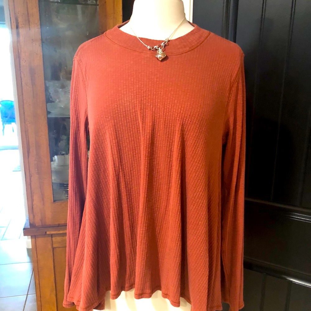 Lululemon Women’s Yoga 🧘‍♀️ Shirt Size M